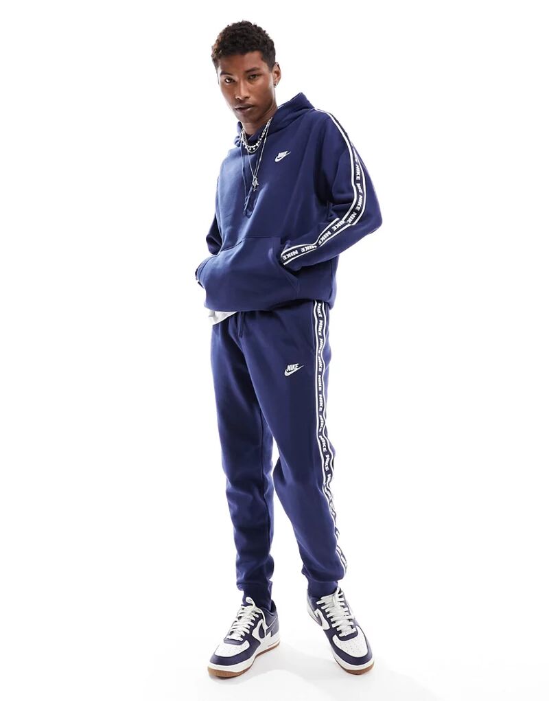 Темно-синий спортивный костюм Nike Club с отделкой цена и фото