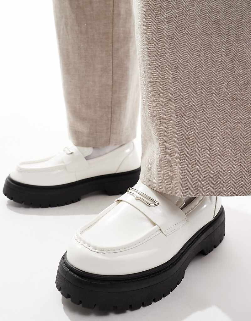 

Белые лоферы на массивной подошве ASOS DESIGN