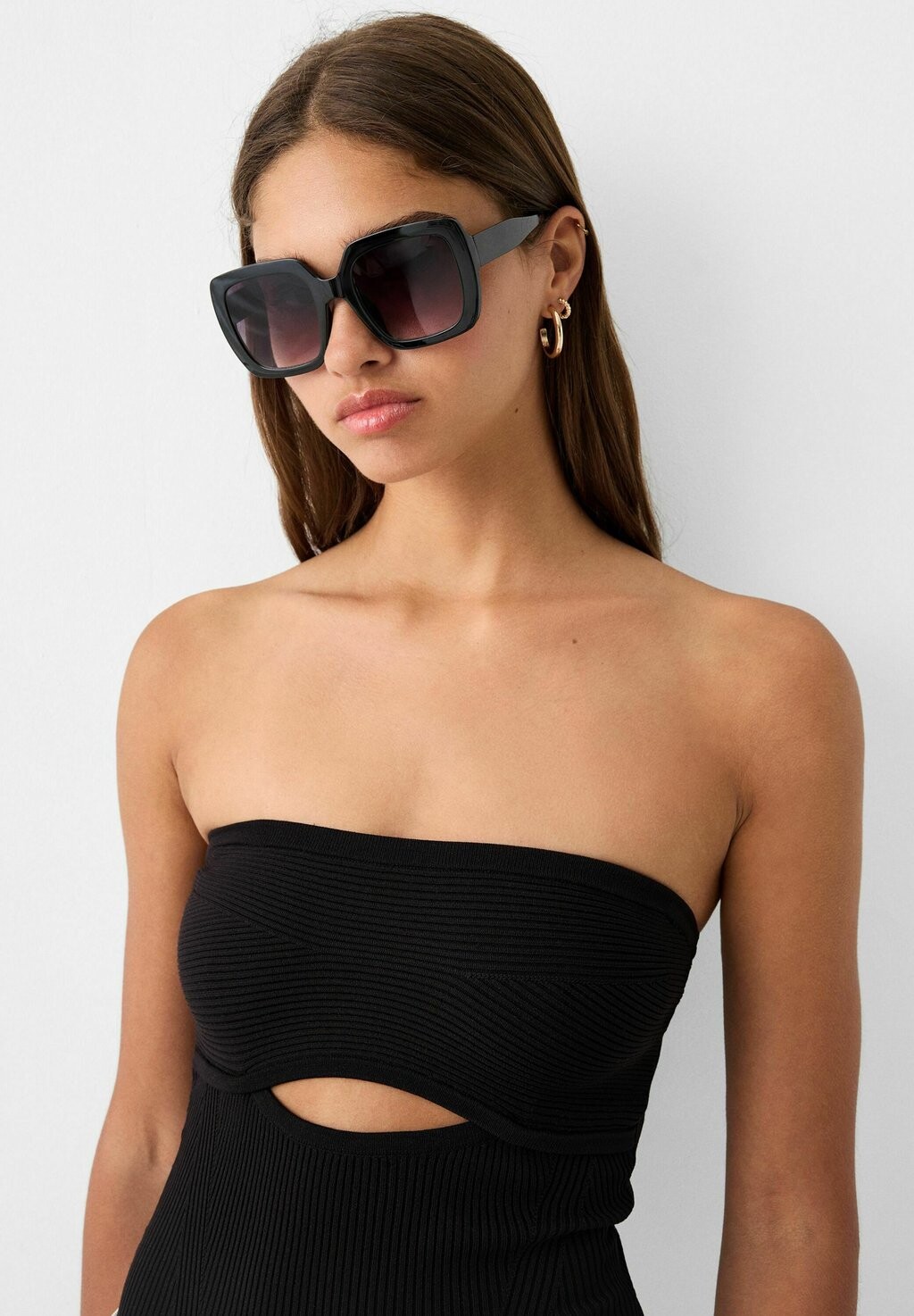 

Солнцезащитные очки RESIN Bershka, черный