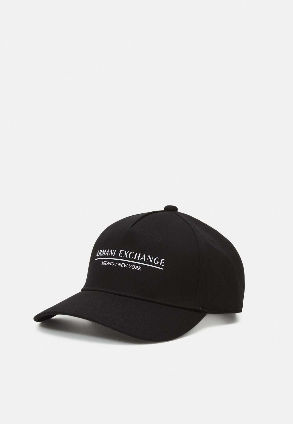 

Бейсболка Armani Exchange, черный