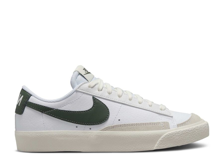 

Кроссовки Nike Blazer Low, цвет White Vintage Green