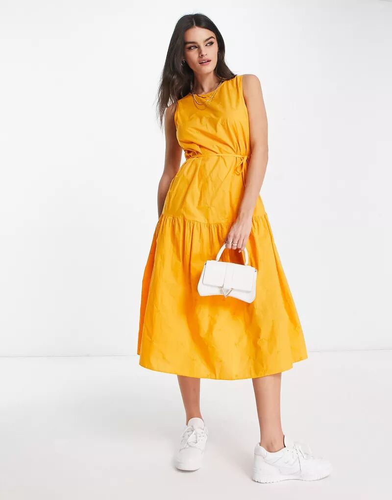 Оранжевое платье миди с цветочной вышивкой Mango