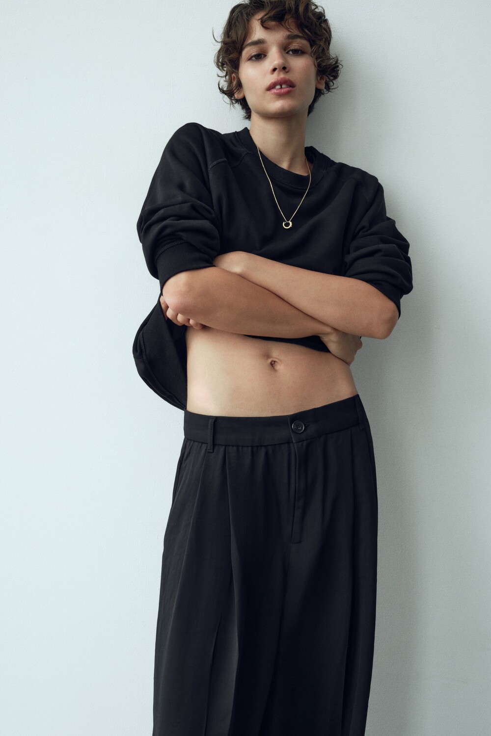 

Брюки, полная длина Zara, черный