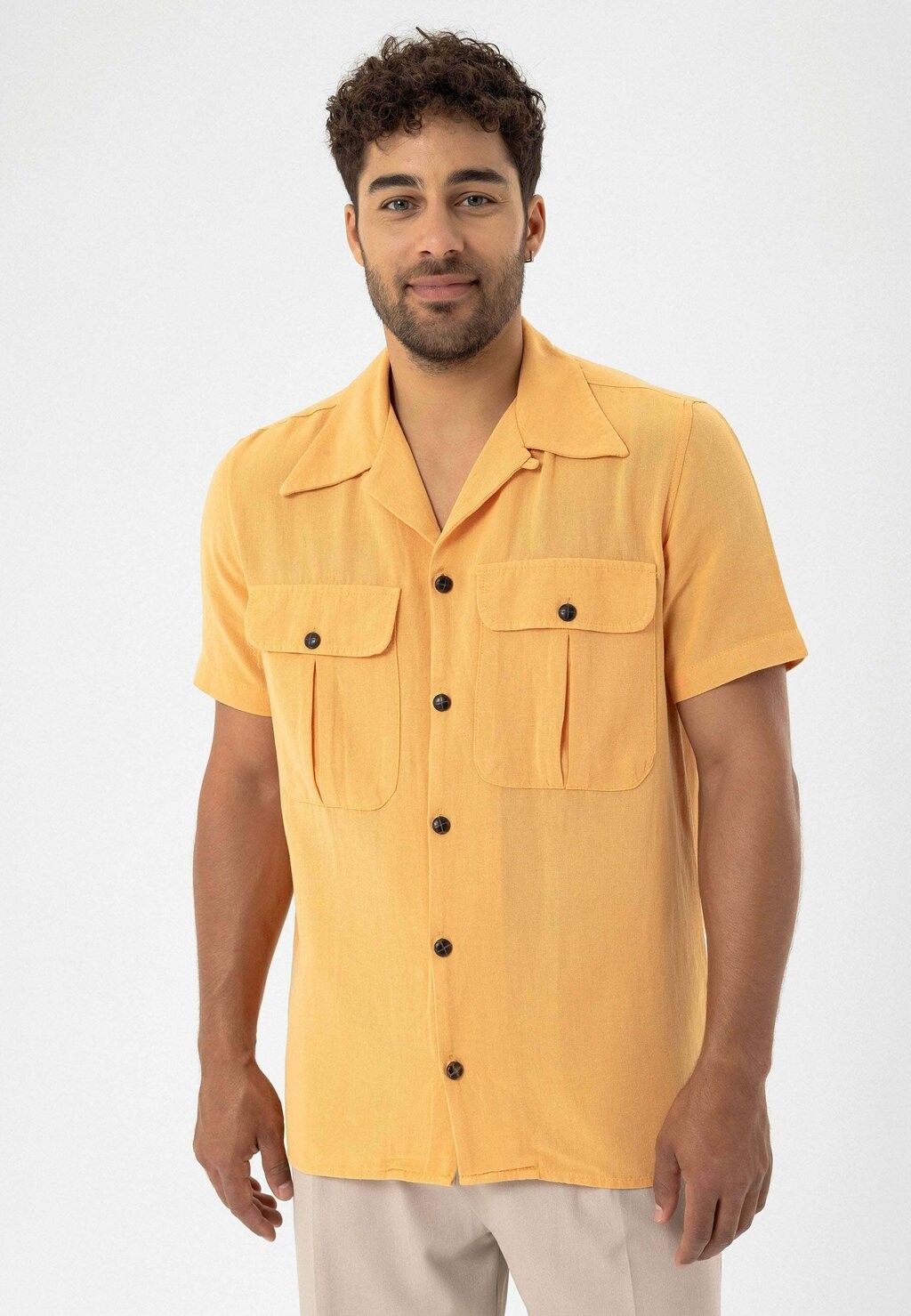 

Рубашка LAPEL COLLAR SHORT SLEEVE dandalo, цвет mustard