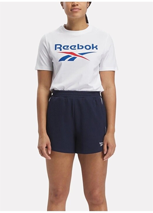

Белая женская футболка с круглым воротником Reebok