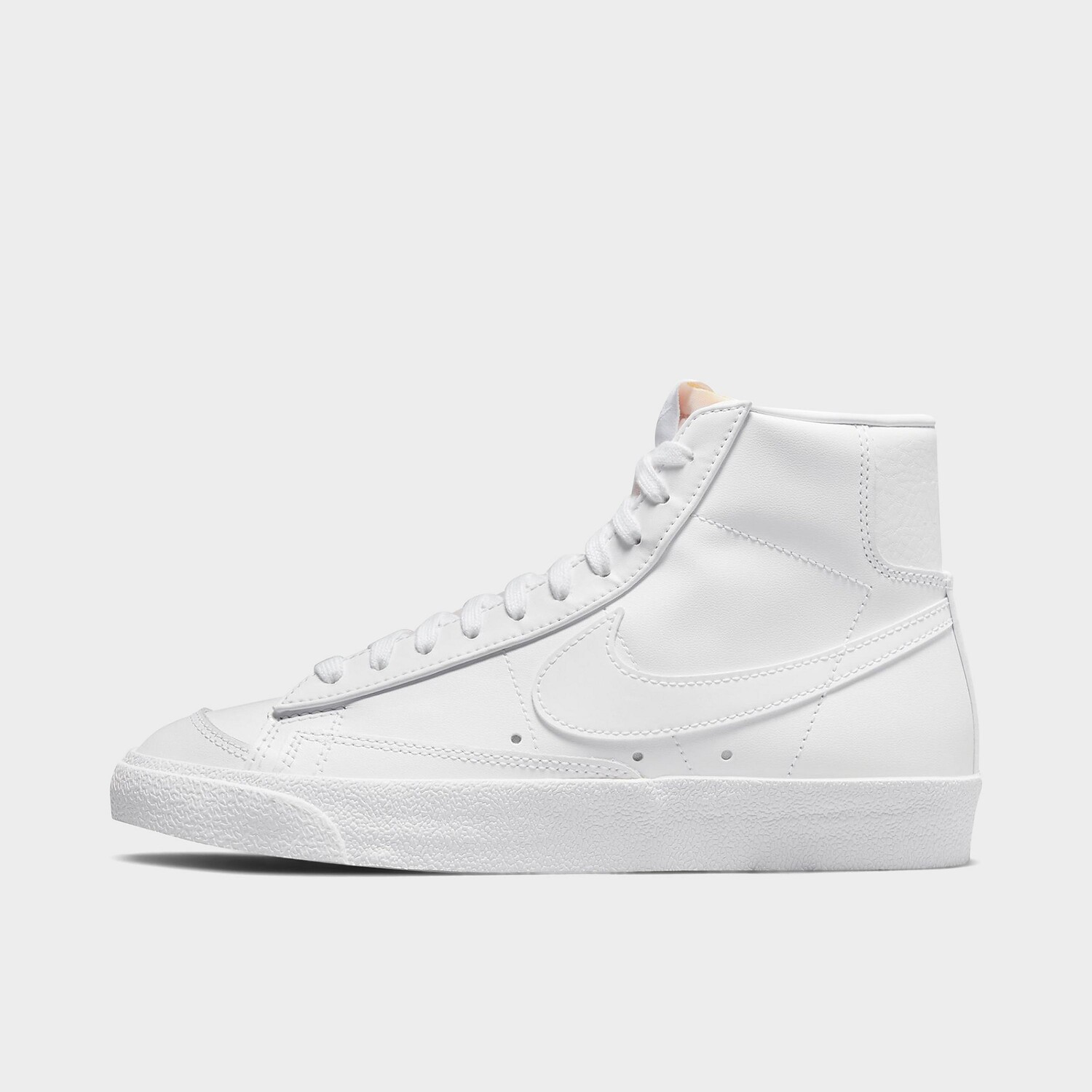 

Женские повседневные кроссовки Nike Blazer Mid '77, белый