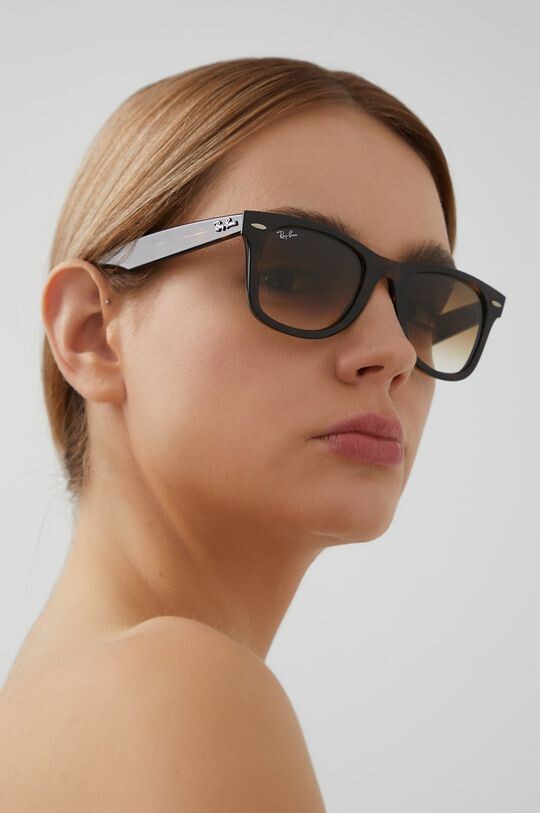 

Очки 0RB4340.50.710.51 Ray-Ban, коричневый