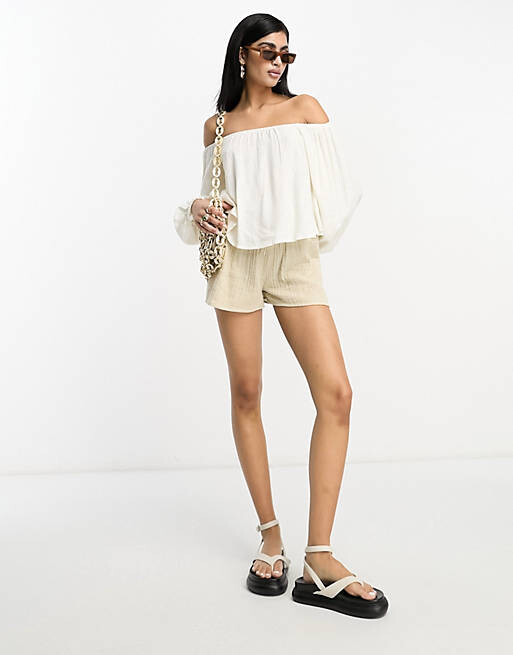 

Льняной топ с открытыми плечами цвета слоновой кости ASOS DESIGN