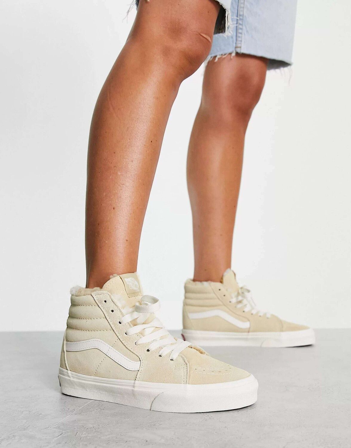 

Уютные бежевые кроссовки Vans SK8-Hi, Бежевый