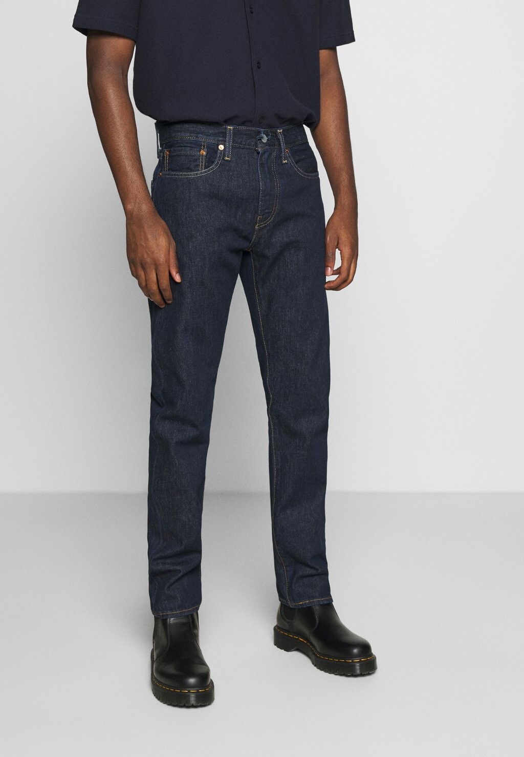 

Зауженные джинсы Levi's 502 Taper, темно-синий