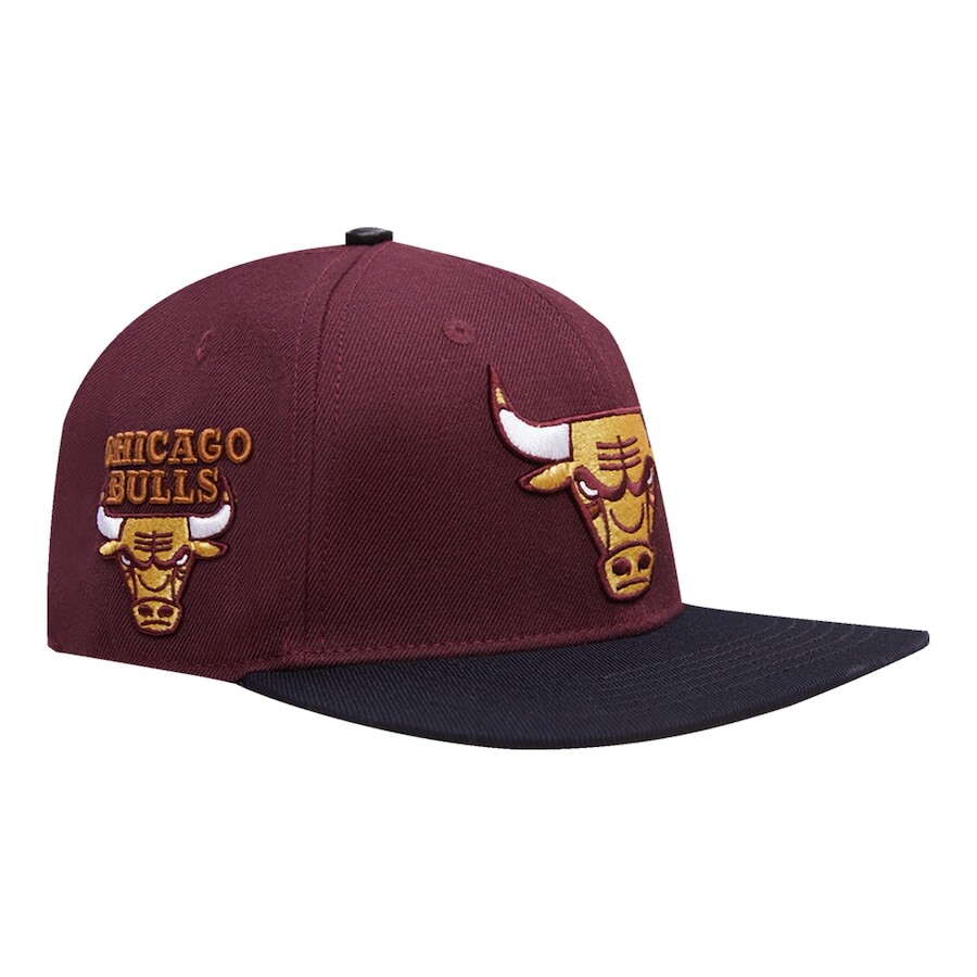 

Бейсболка Pro Standard Chicago Bulls, бордовый
