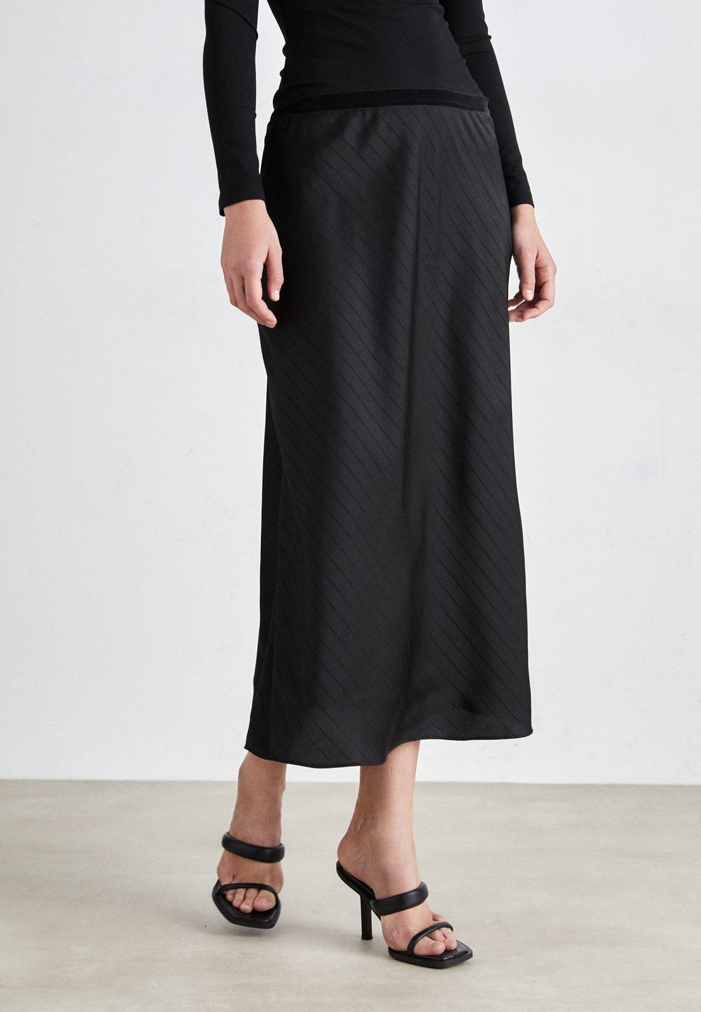 Длинная юбка SKIRT DKNY, черный длинная юбка dkny песочный