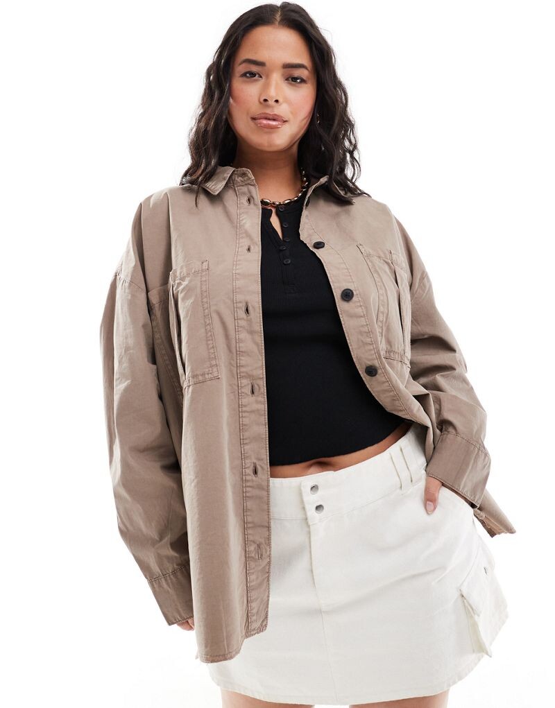

Белая рубашка с несколькими карманами ASOS DESIGN Curve