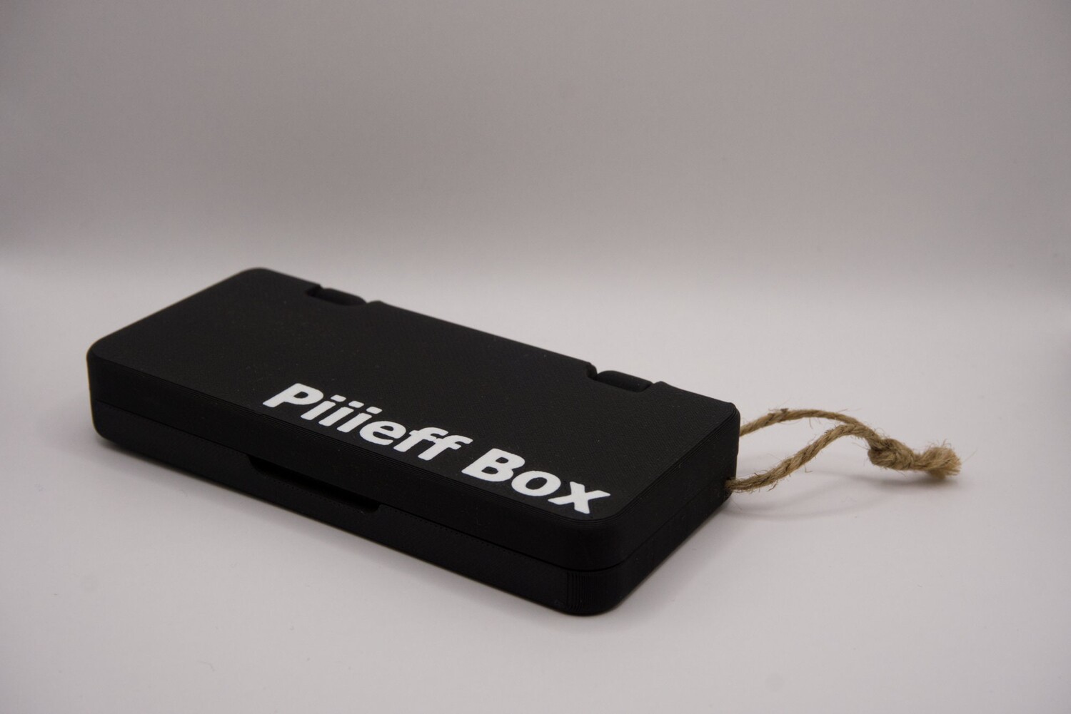 

Piiieff Box schwarz, Joint Case, Hülle für Cannabis, Ganja, 3D-Druck Accessoirs, Transportbox für Zigaretten, Behälter, Weed Box