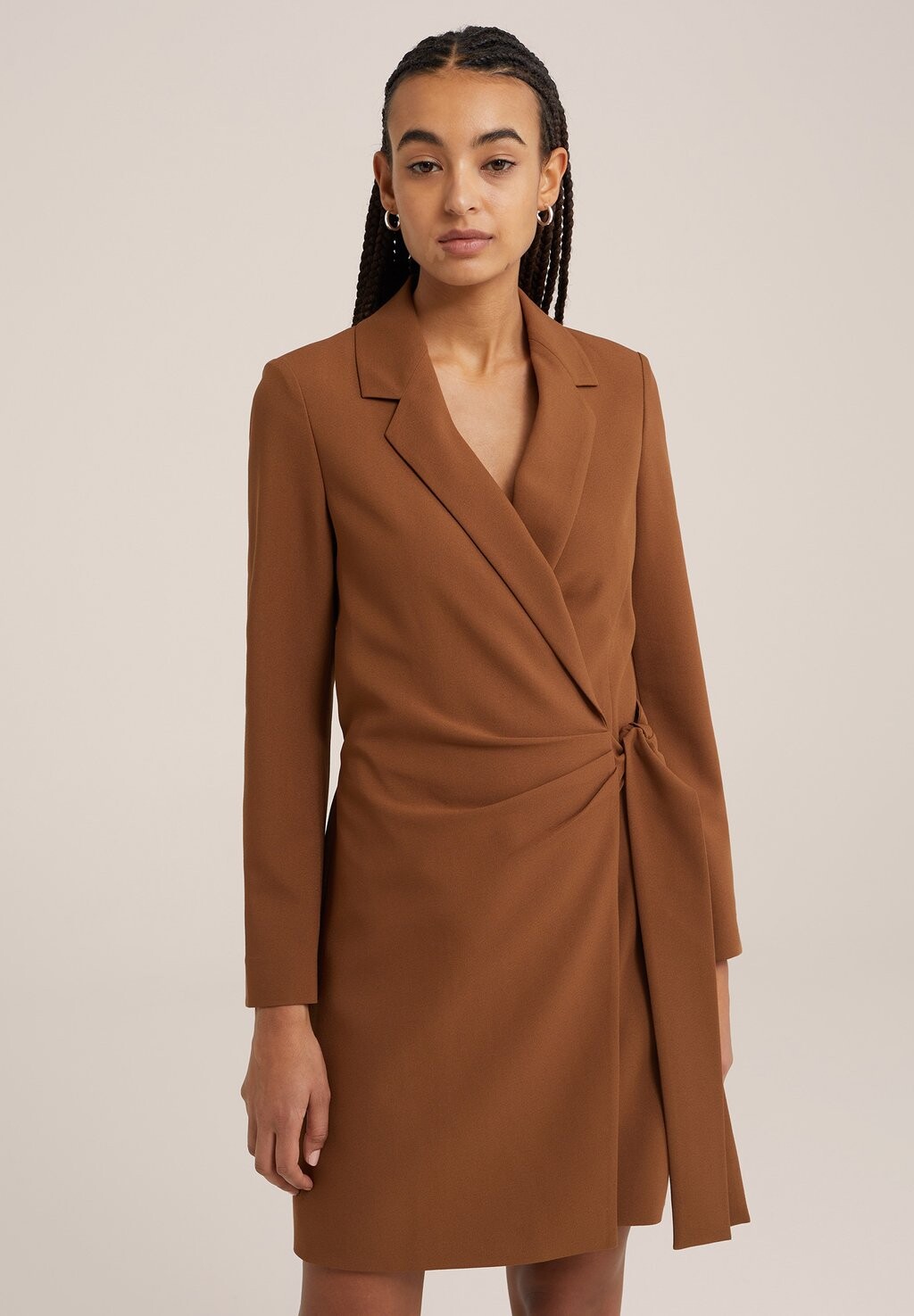 

Повседневное платье WE Fashion, цвет brown