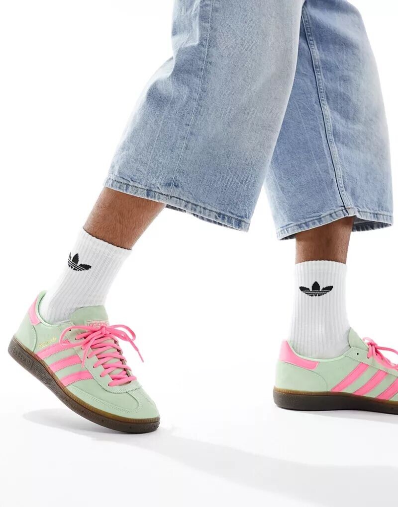 

Зеленые и розовые кроссовки adidas Originals Handball Spezial