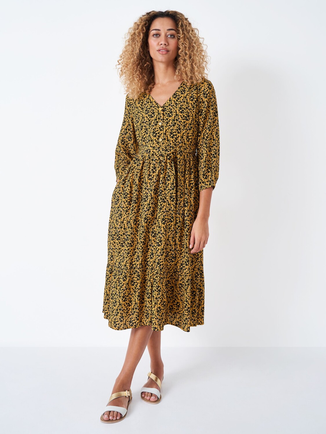 

Crew Clothing Платье миди Sally с цветочным принтом, желтый