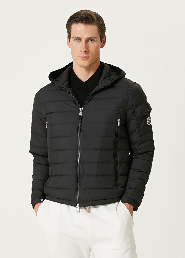 

Пуховик с капюшоном Moncler, черный