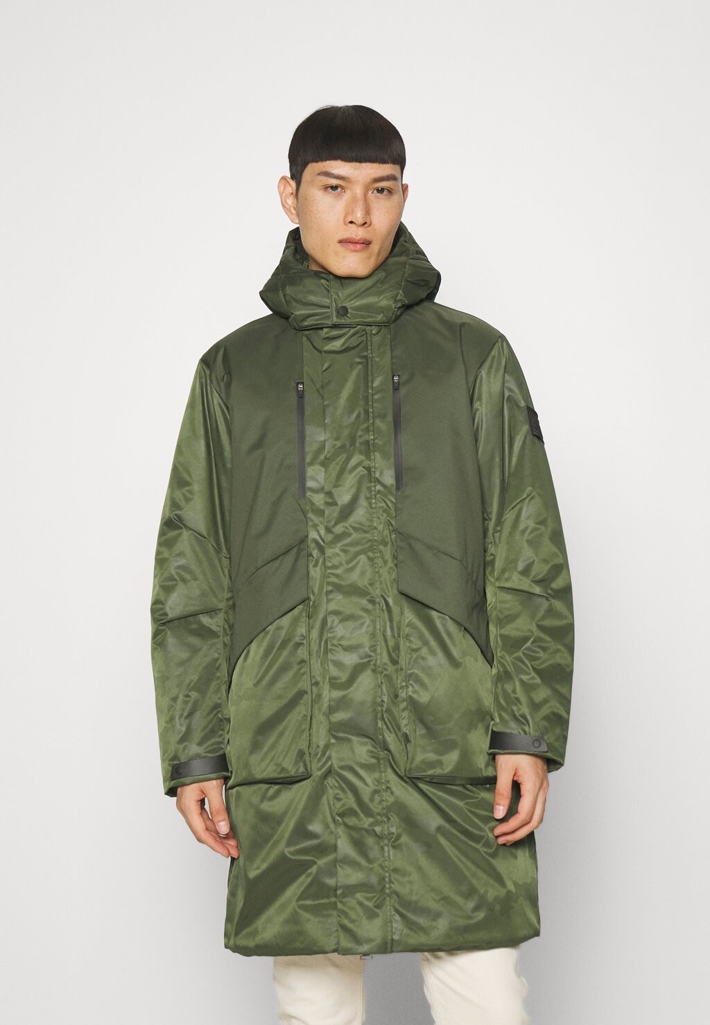 

Куртка EA7 Emporio Armani КАБАН, цвет verde scuro