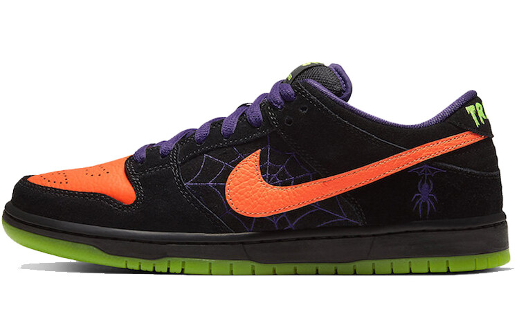 

Nike SB Dunk Low Night of Mischief
