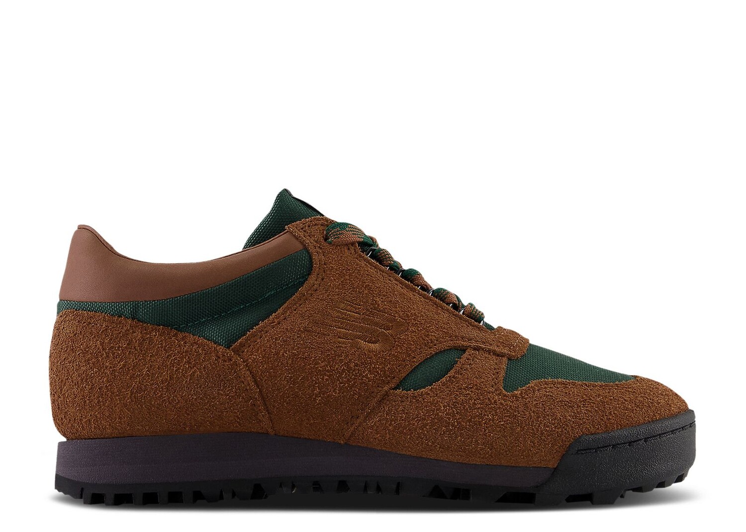 

Кроссовки New Balance Rainier Low 'Beef & Broccoli', коричневый