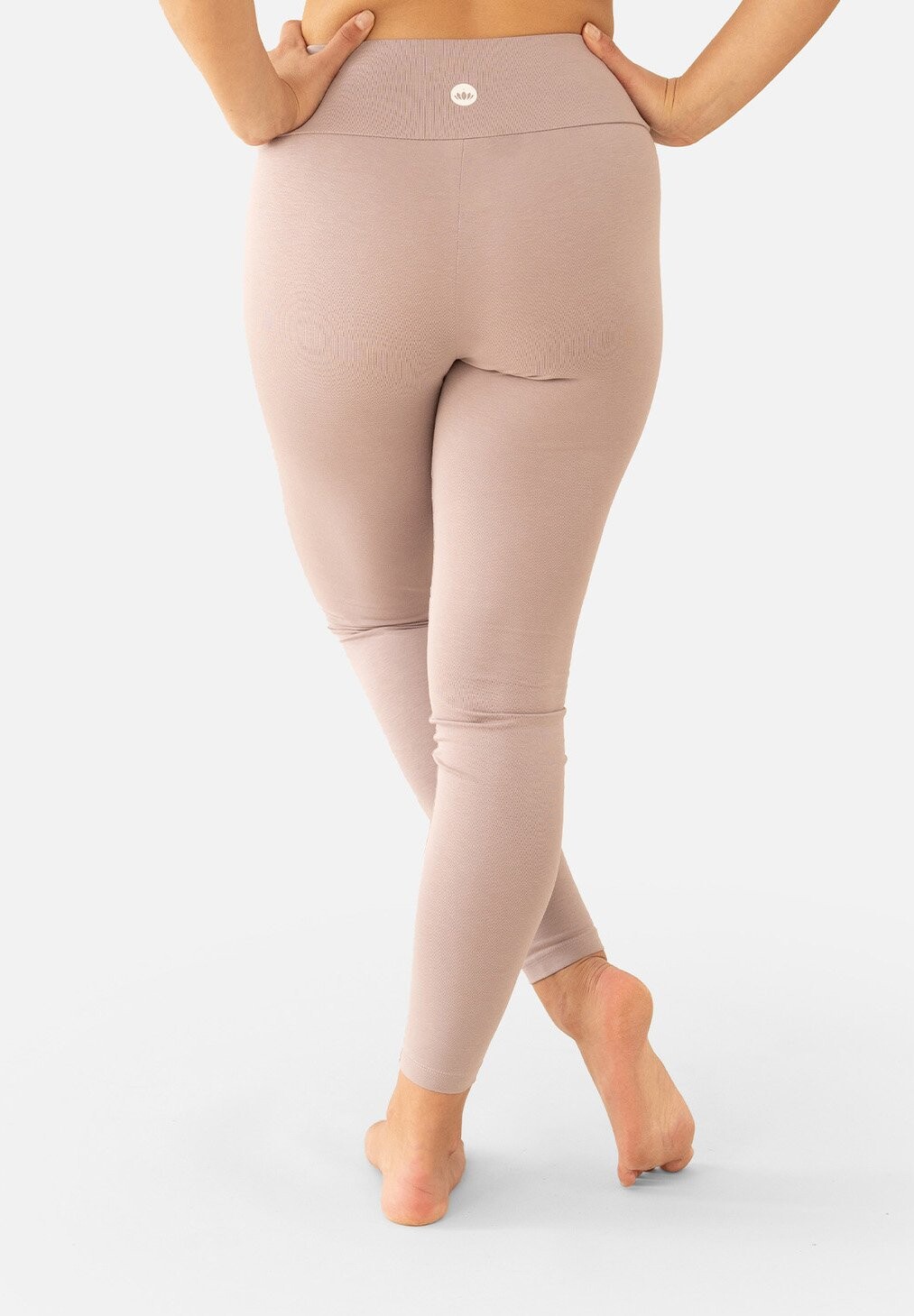 

Леггинсы YOGA DAYA Leggings Lotuscrafts, сиреневый