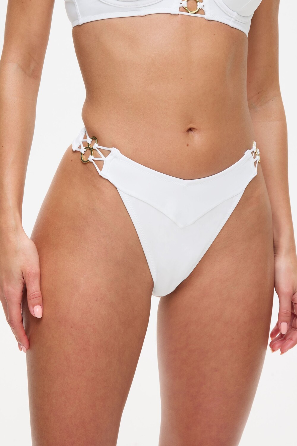 

Майами мечтает о бразильских плавках бикини Ann Summers, белый