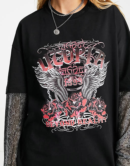 

Футболка ASOS DESIGN Rock с сетчатой вставкой и рисунком на рукавах со змеиным принтом