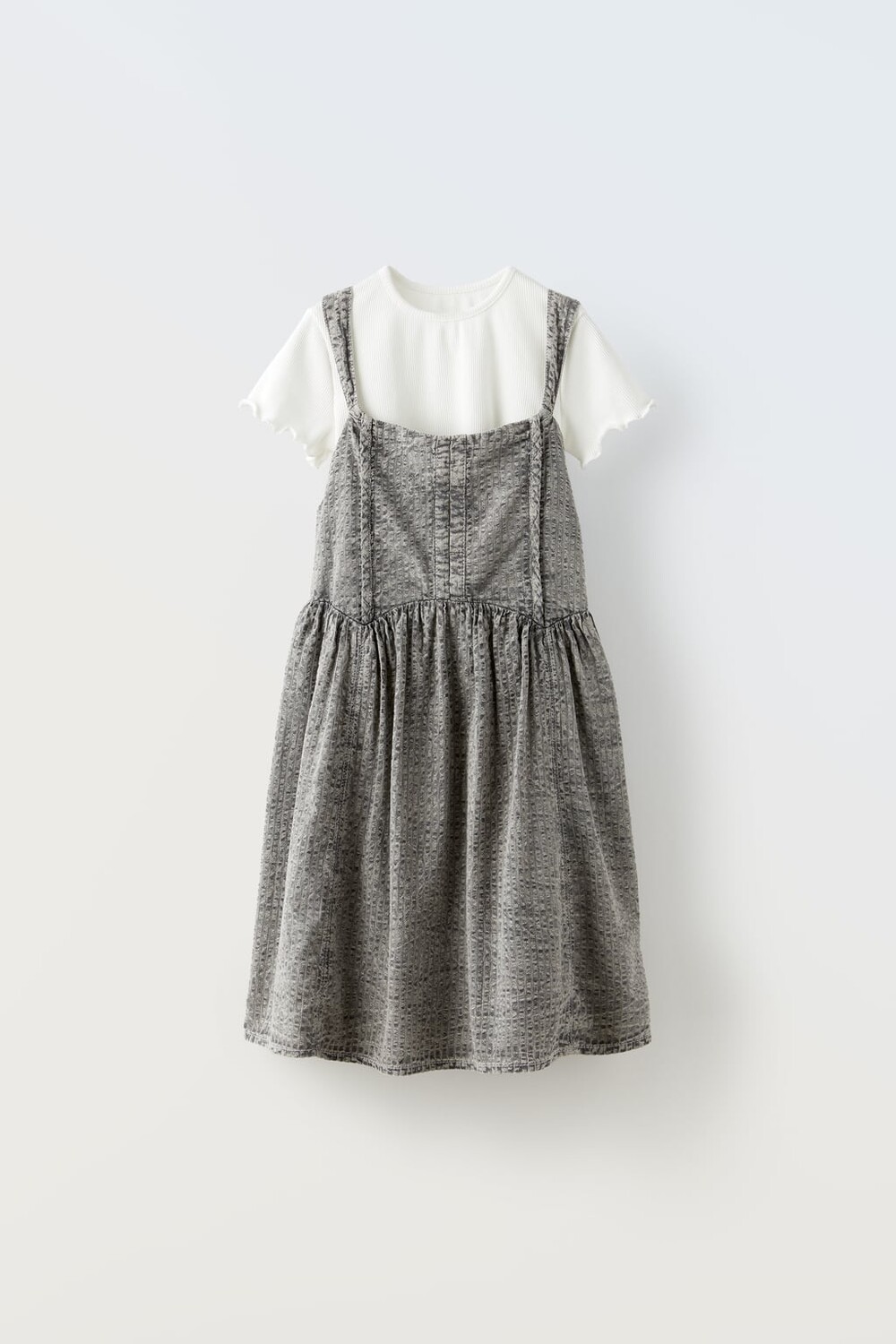 

Платье из изсакера с футболкой ZARA, серый