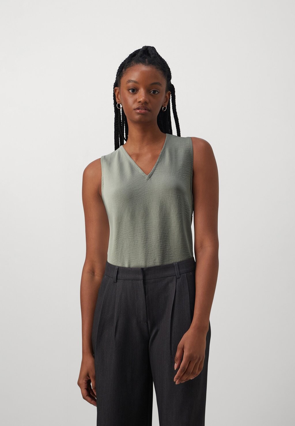 

Блузка VMALVA VNECK Vero Moda, цвет vetiver