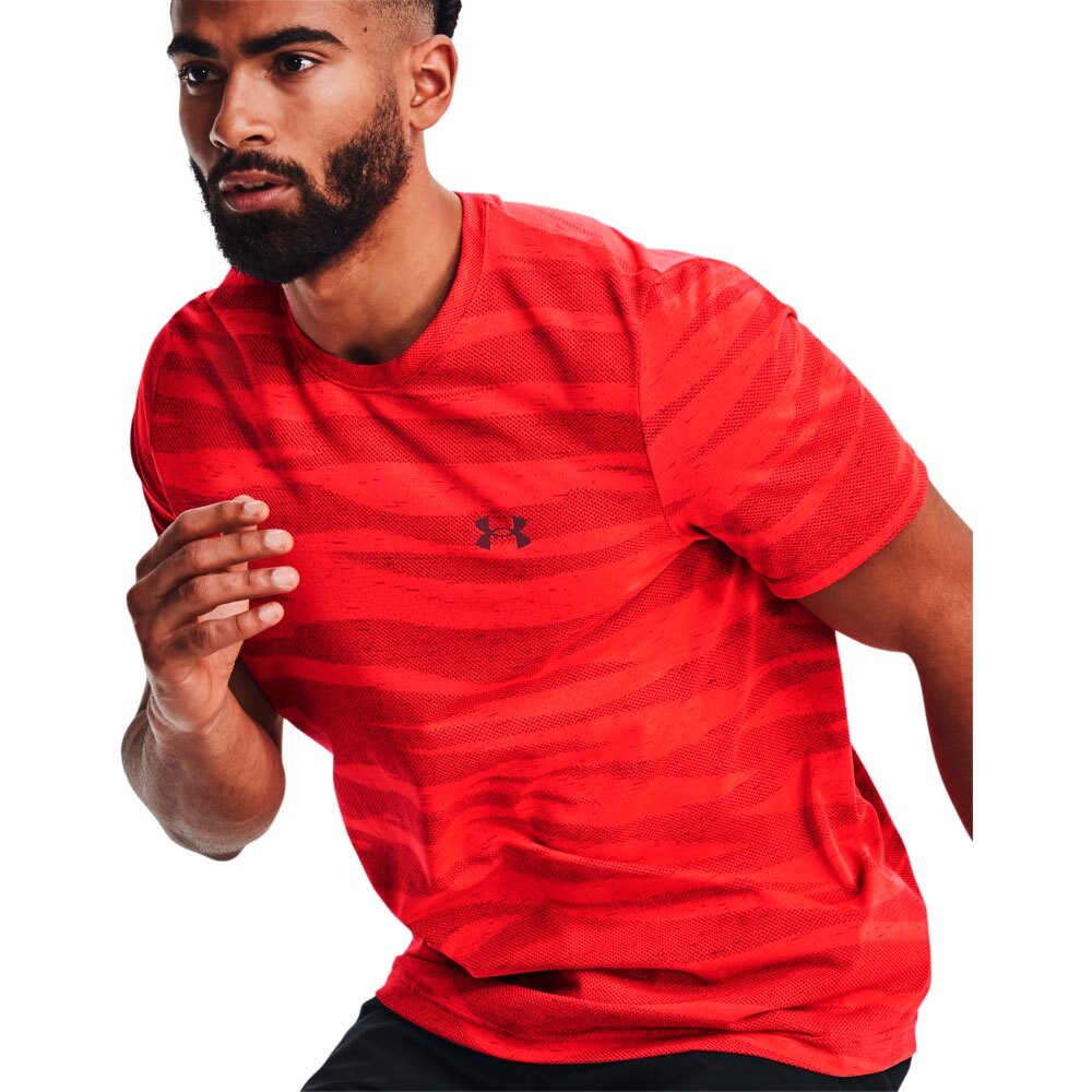 

Спортивная футболка Under Armour Wave Seamless, красный