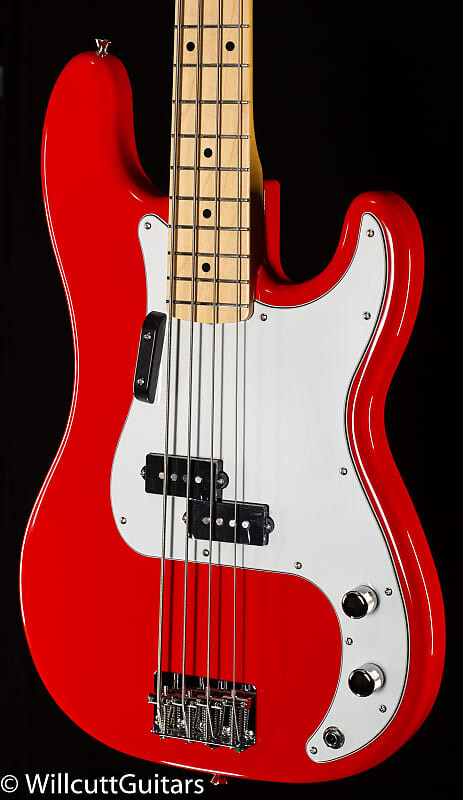 

Басс гитара Fender Made in Japan Limited International Color Precision Bass Maple Fingerboard Morocco Red