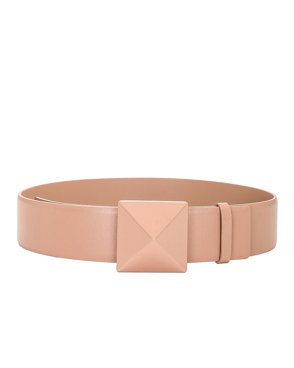 

Ремень Valentino Garavani 40 One Stud, цвет Rose Cannelle