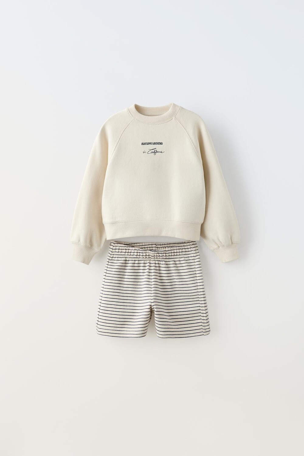 

Коордовый свитшот из плюша и шорты-бермуды ZARA, экрю