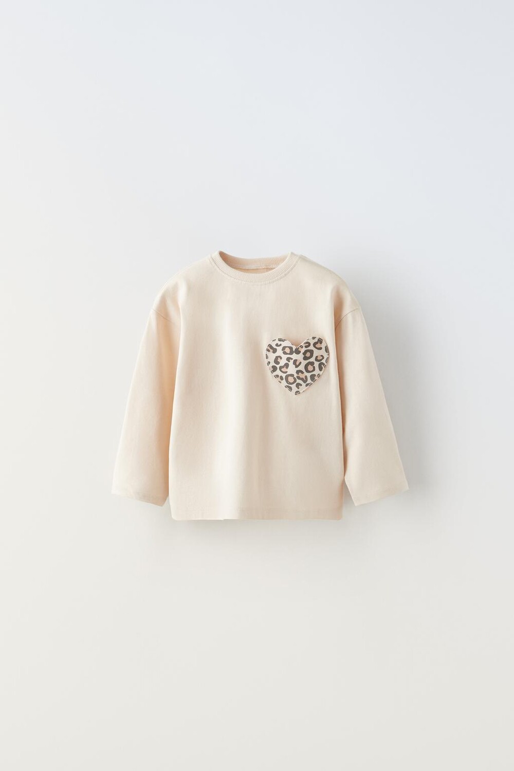 

Футболка с карманом-сердцем ZARA, светло-бежевый