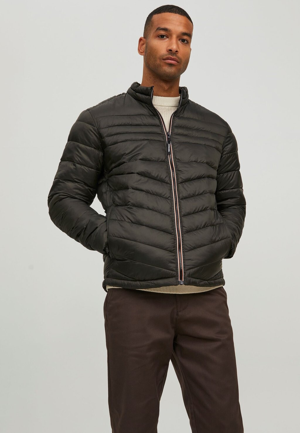 

Куртка Jack & Jones JJEHERO PUFFER COLLAR, оливковый, Зеленый