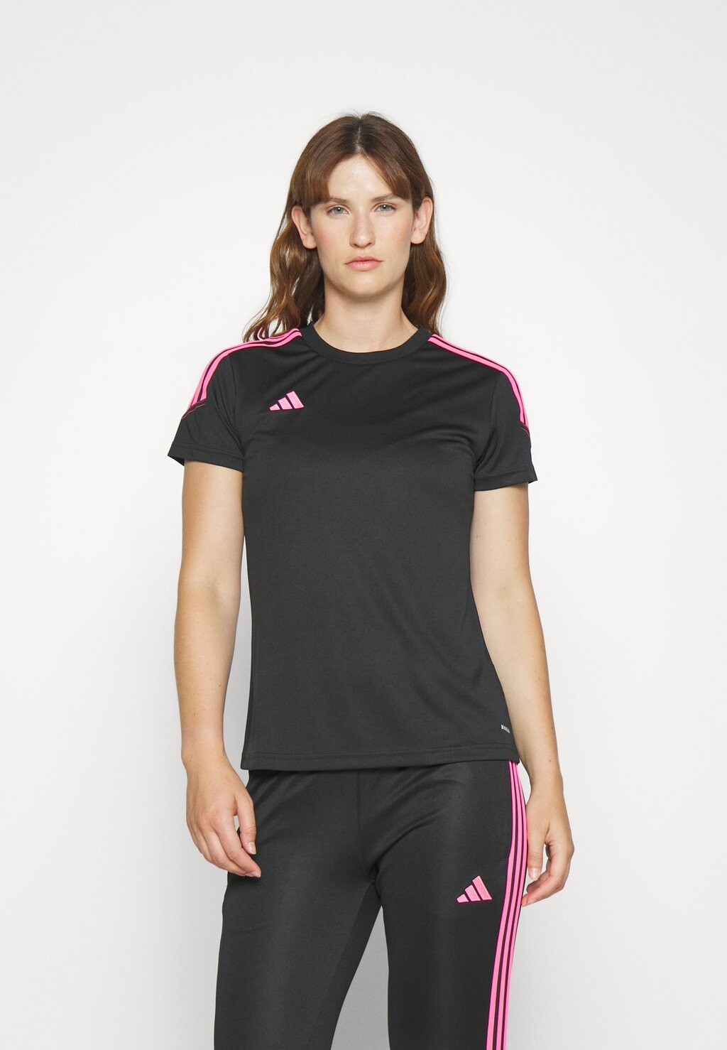 

Спортивная футболка Adidas, черный/ярко-розовый