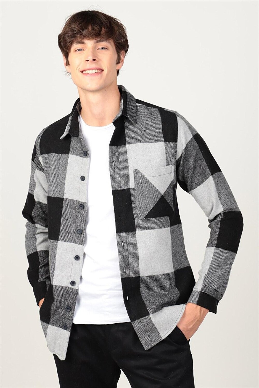 

Мужская красочная рубашка Slim Fit в клетку с одним карманом Lumberjack TUDORS