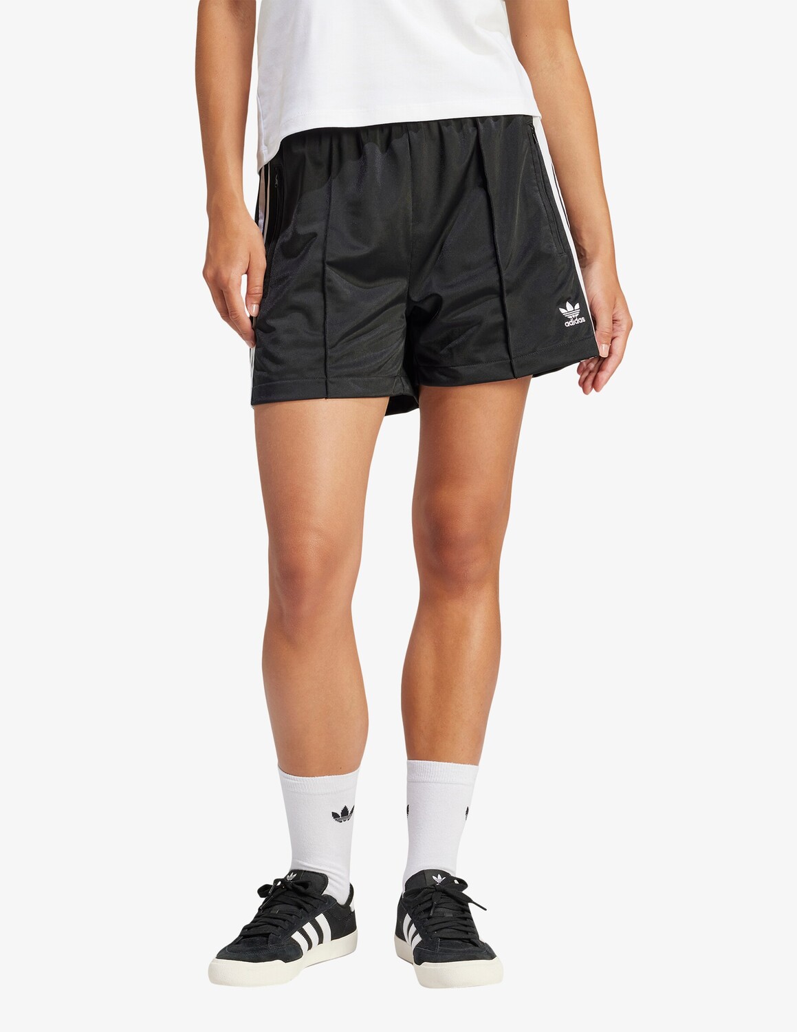 

Шорты Firebird Adidas Originals, черный