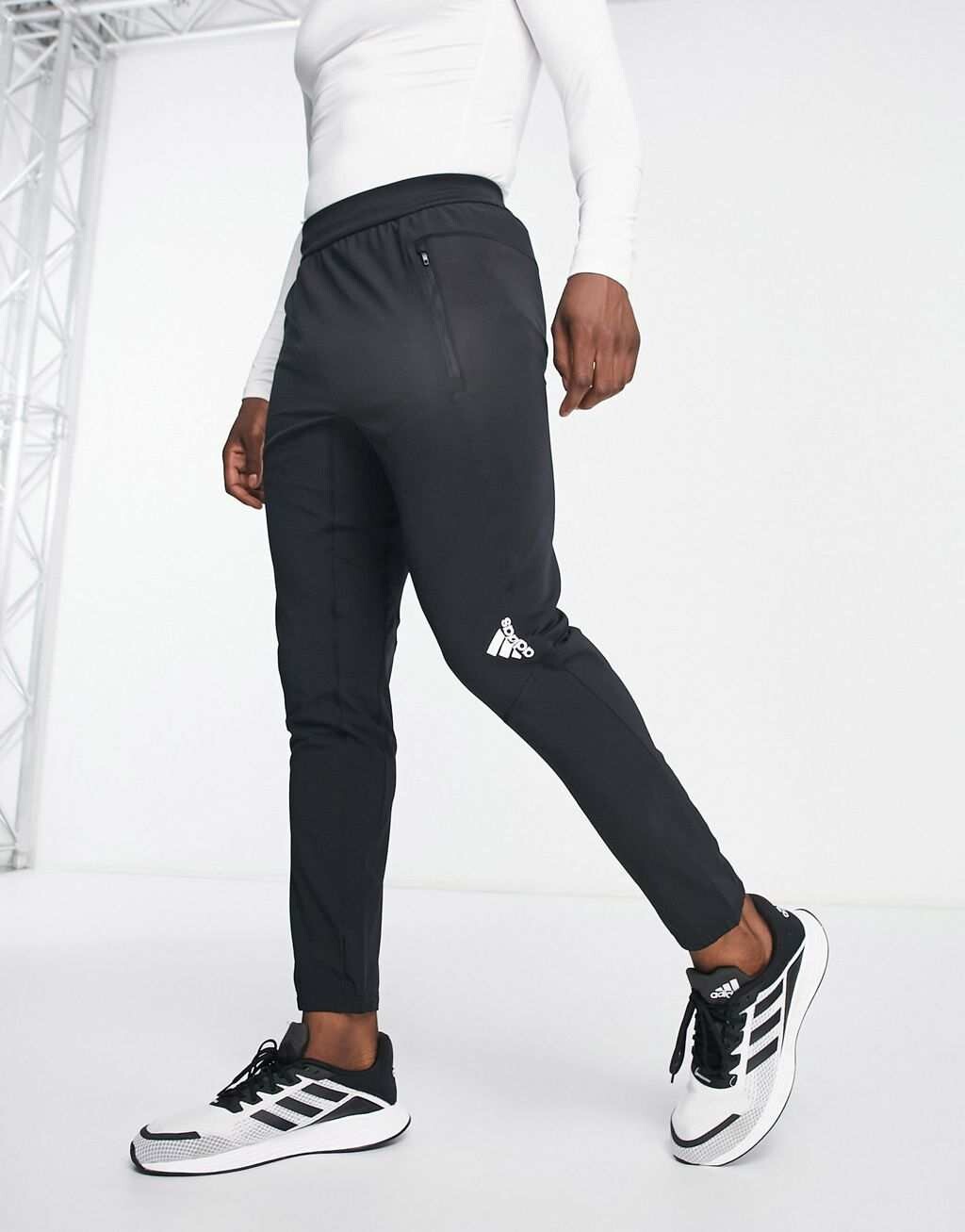 

Черные джоггеры для тренинга adidas Training Design 4