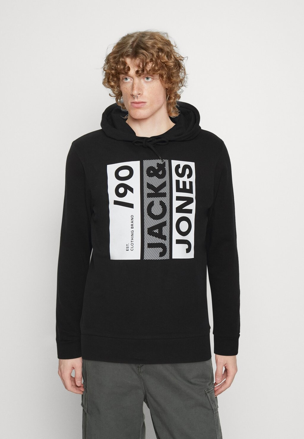 

Худи Jack & Jones, черный