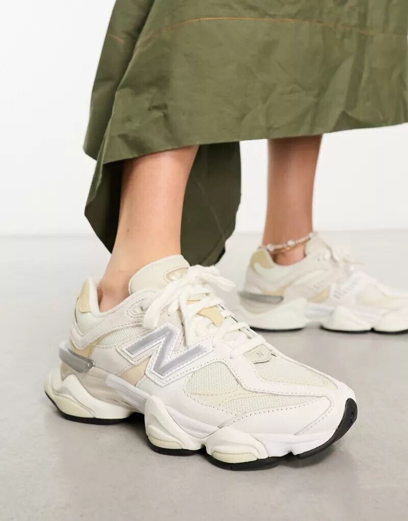 

Светло-коричневые кроссовки New Balance 9060