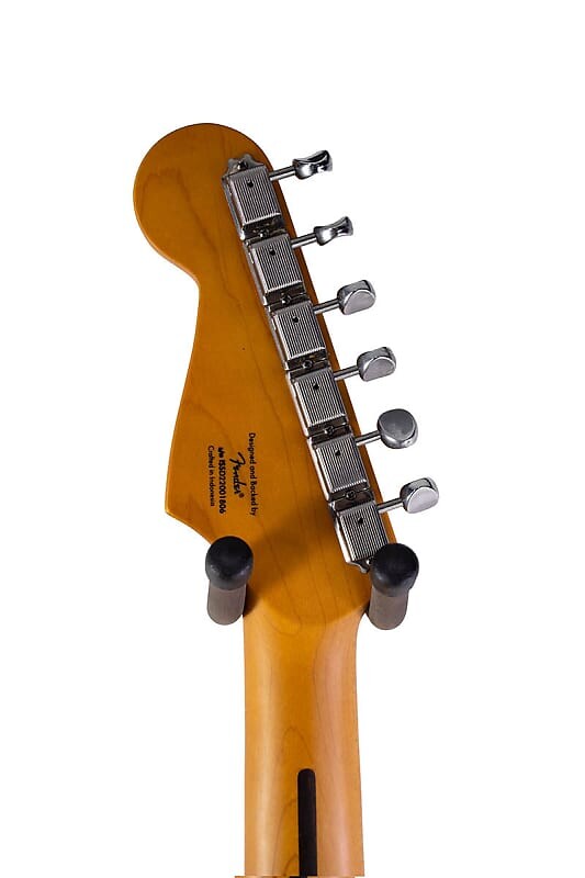 

Электрогитара Brand New Squier 40th Anniversary Vintage Edition Stratocaster Satin Wide 2-Color Sunburst w/Black Anodized Pickguard