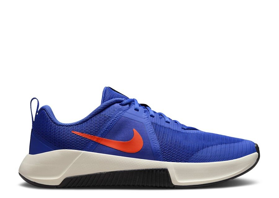 

Кроссовки Nike MC Trainer 3, цвет Astronomy Blue Hyper Crimson
