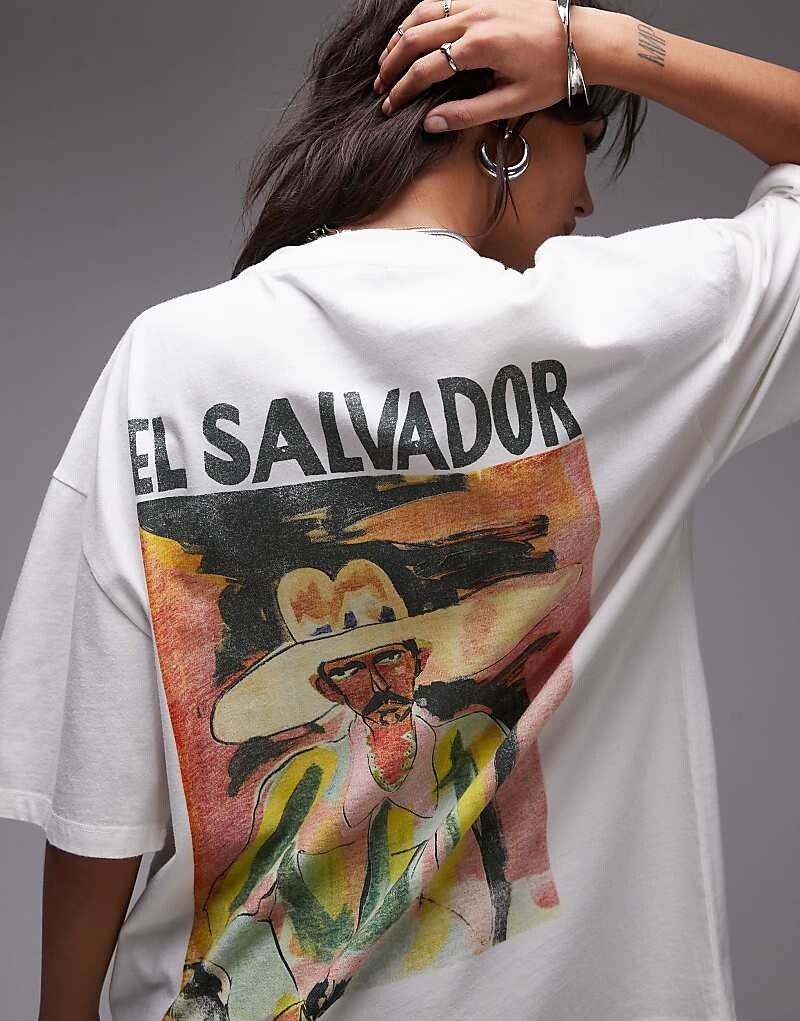 

Футболка оверсайз Topshop цвета слоновой кости с графическим принтом El Salvador