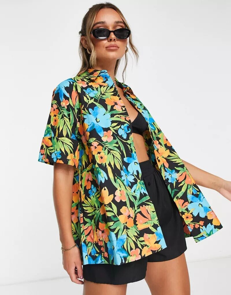 

Рубашка Topshop из поплина с ярким тропическим принтом