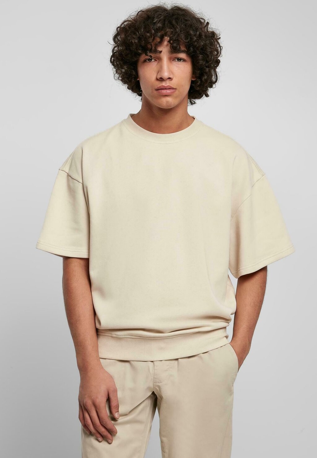 

Базовая футболка SHORTSLEEVE CREW Urban Classics, softseagrass