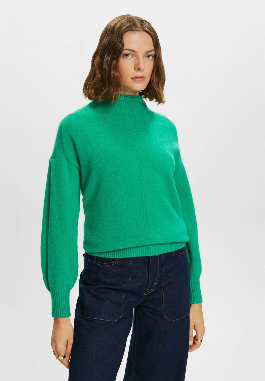 цена Вязаный свитер Esprit, цвет green