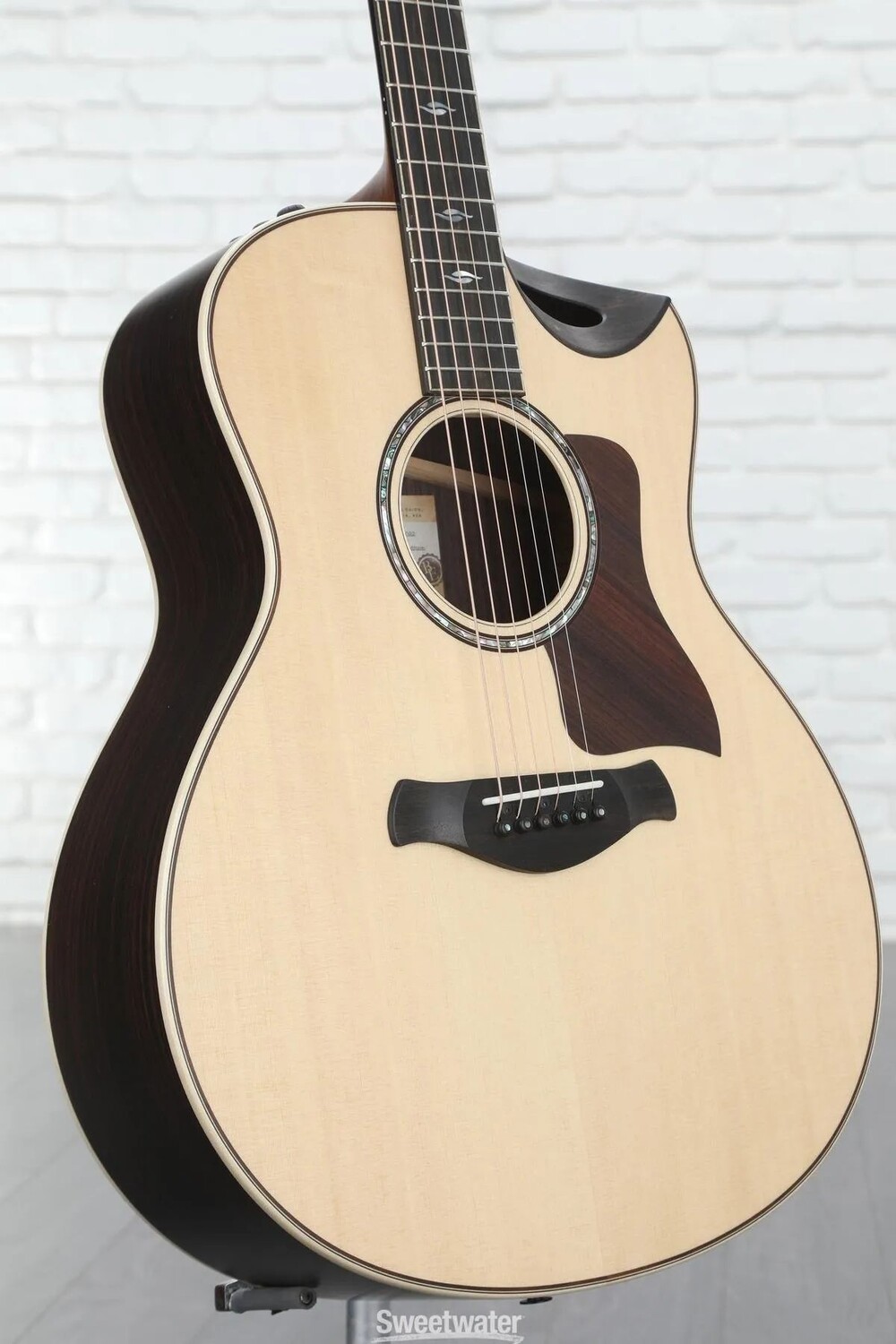 

Акустически-электрическая гитара Taylor 816ce Builder's Edition - Natural