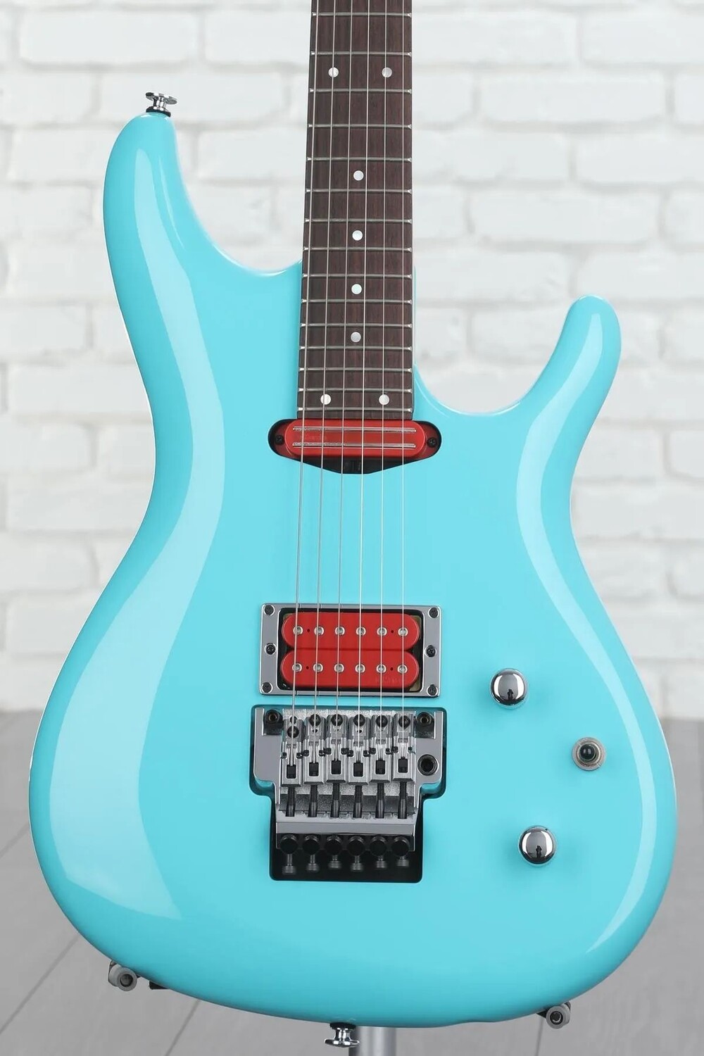 

Электрогитара Ibanez Joe Satriani Signature JS2410 - небесно-голубой